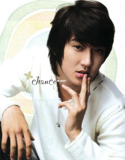 1294452453-3-110108star1MN-2